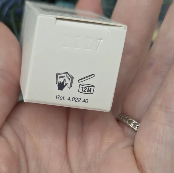 Dr Barbara Sturm Hyaluronic Serum Mini + Skin1004 Madagascar Centella Hyalu-Cica - Picture 11 of 15